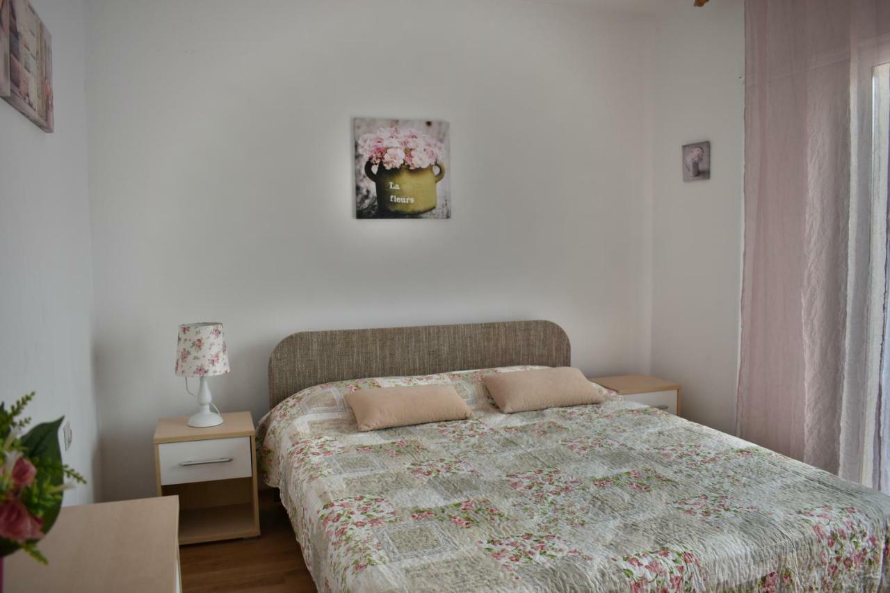 Apartments Lavandula Baska Ngoại thất bức ảnh